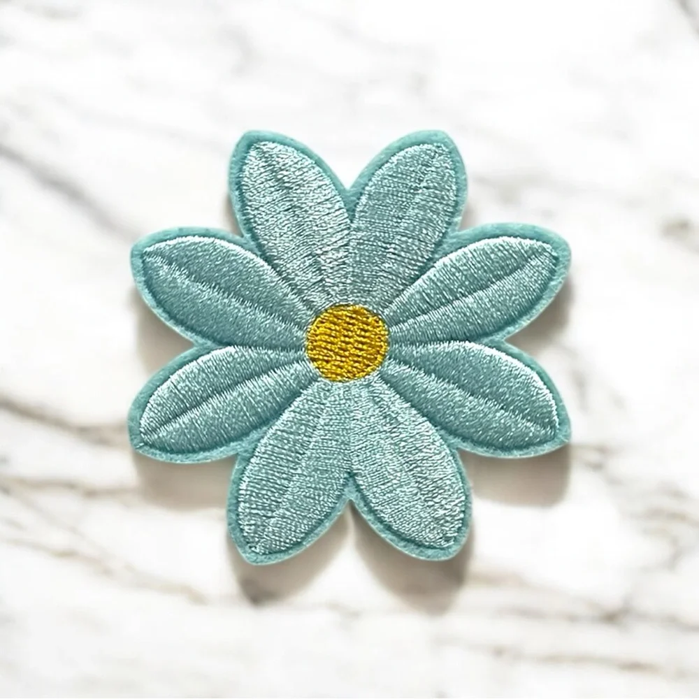 Embroidered Flower Patch - Picture 1 of 4